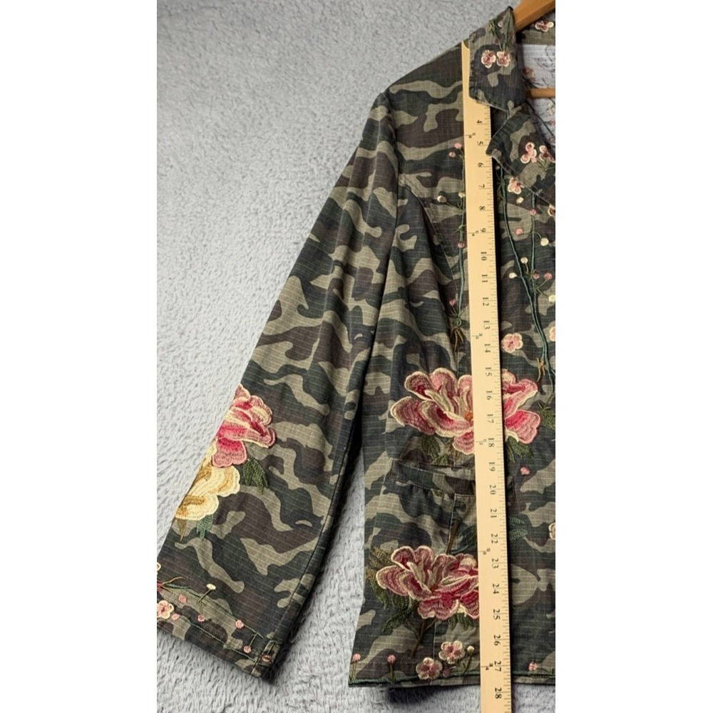 Paparazzi Jacket Womens XLarge Floral Embroidered Camo Button By Biz Enterprises - Picture 2 of 8
